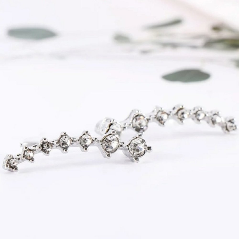 🌹3/$25🌹Rhinestone Ear Climber Earrings - Picture 5 of 6